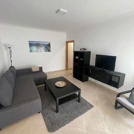 Cricket Apartments Феррел Экстерьер фото